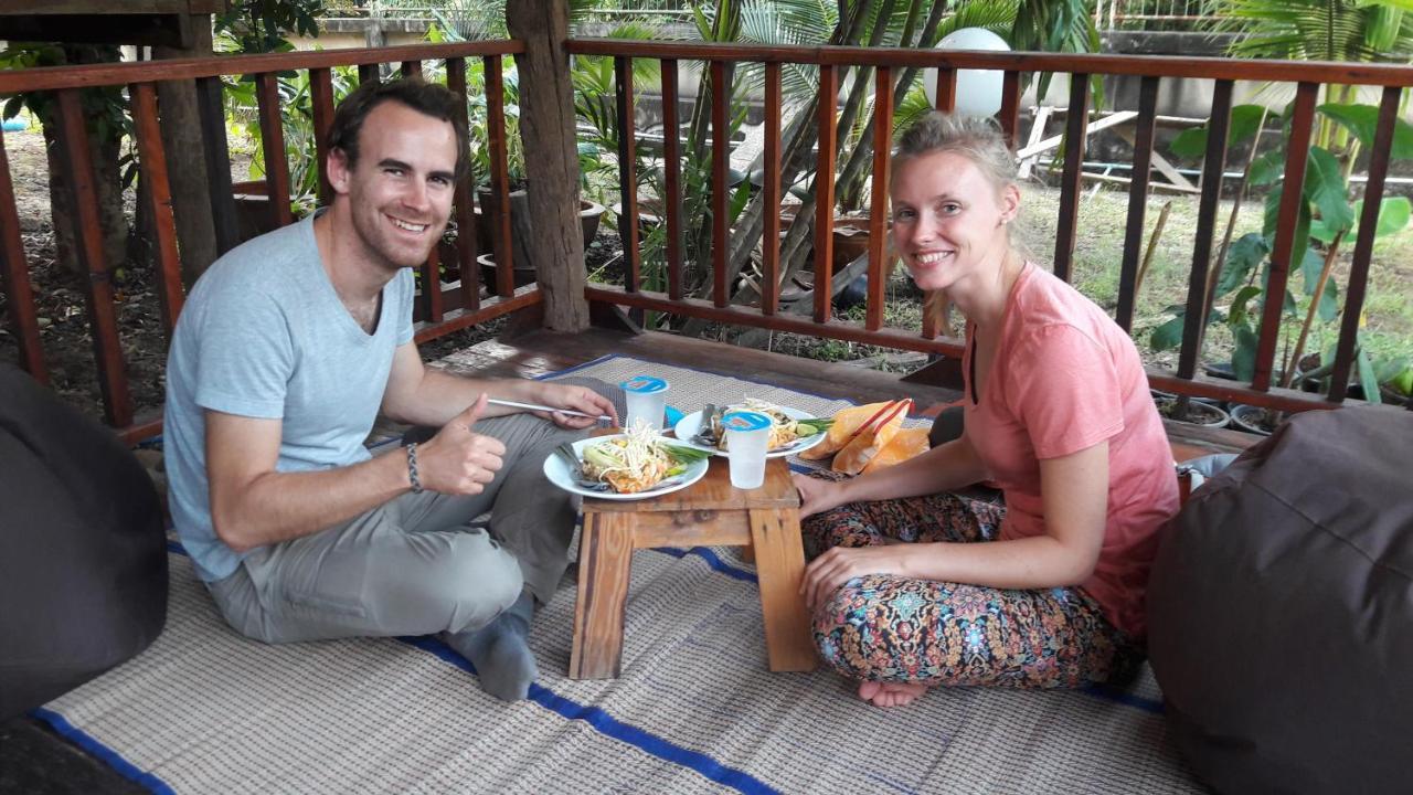 Plus Hostel Ayutthaya Экстерьер фото