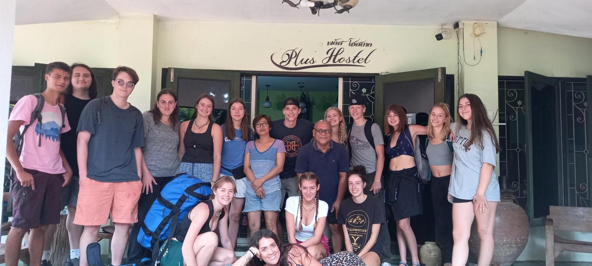 Plus Hostel Ayutthaya Экстерьер фото